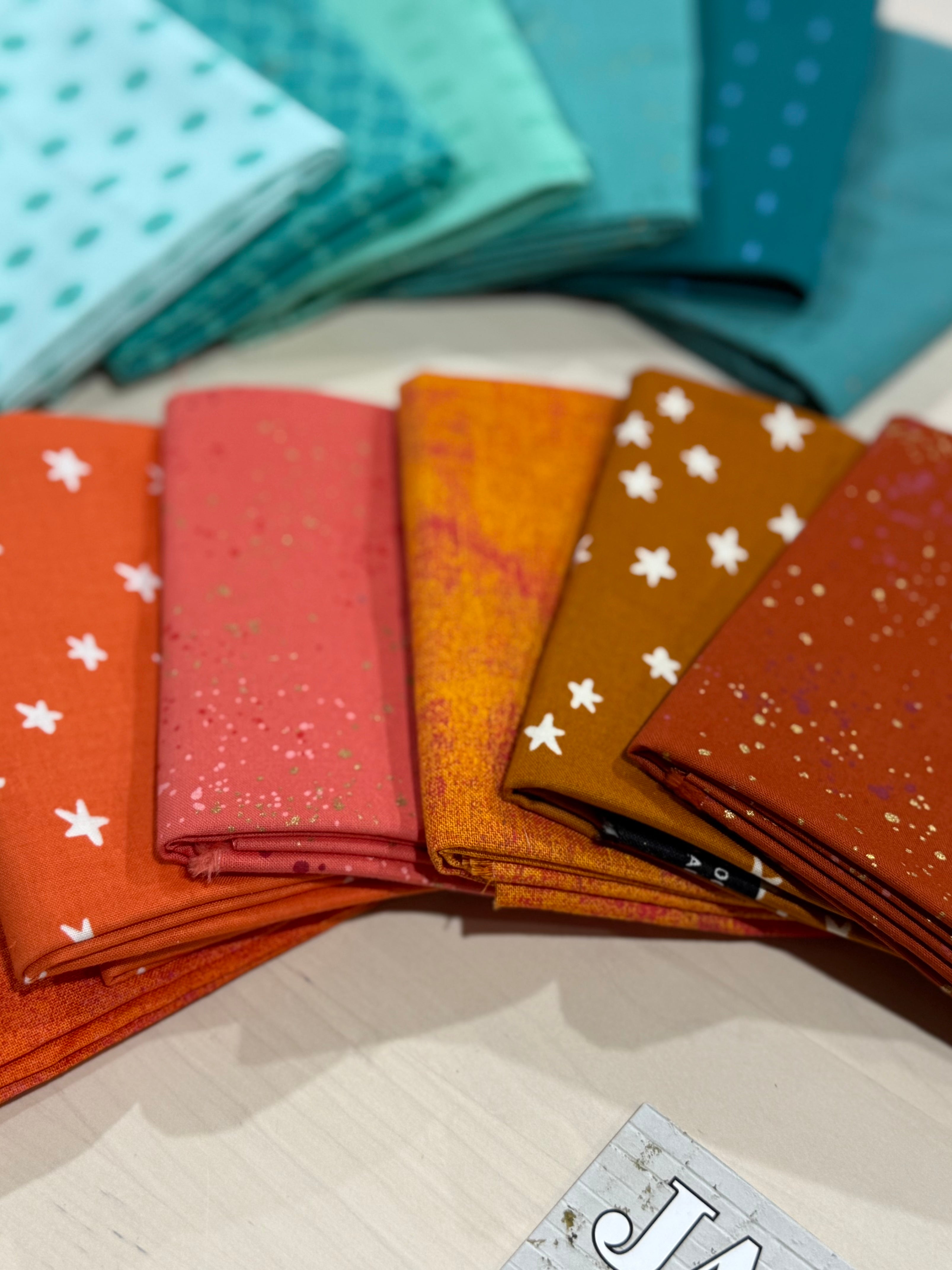 The life of a sewgirl era bundle (12 fat quarters) - Happy Little Quilt Shop