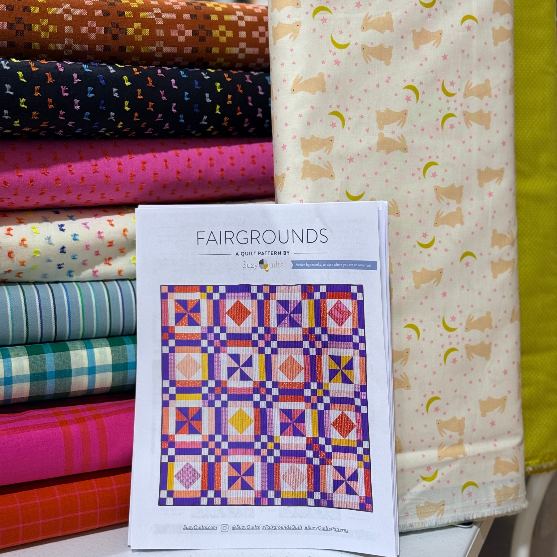 Fairgrounds by Suzy Quilts Quilt Kit (Warp and Weft Wovens) - Happy Little Quilt Shop