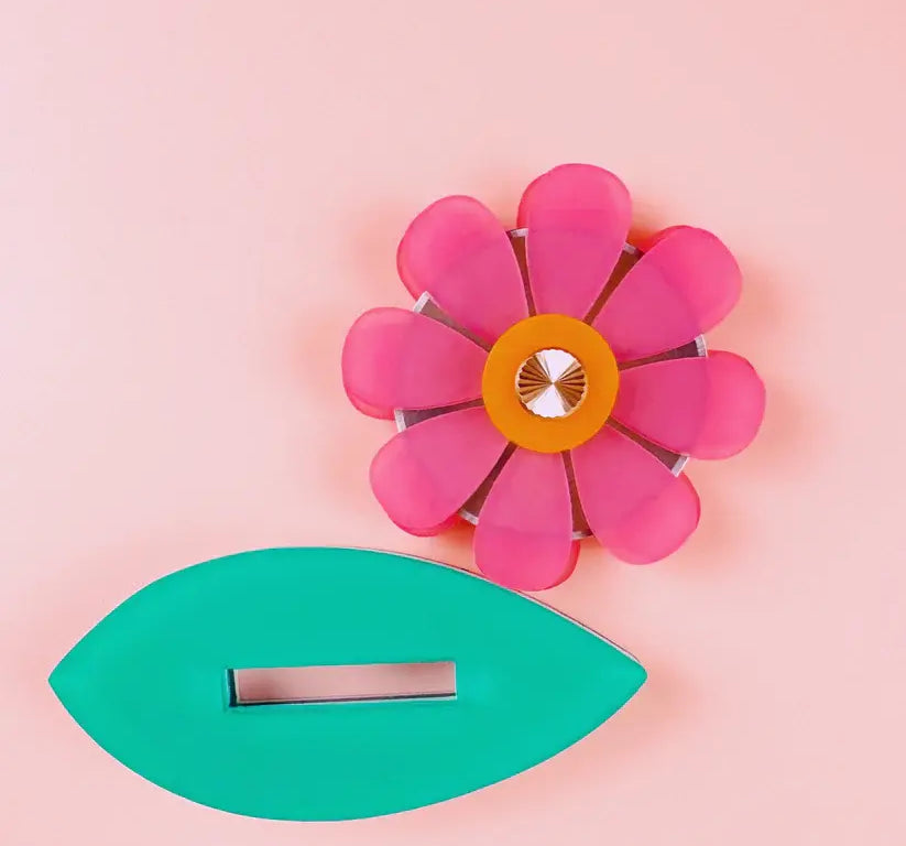Flower Thread Cutter - Happy Little Quilt Shop