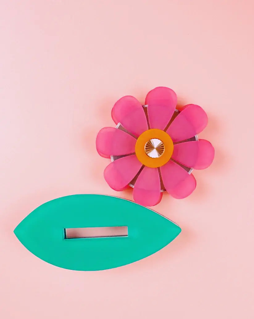 Flower Thread Cutter - Happy Little Quilt Shop