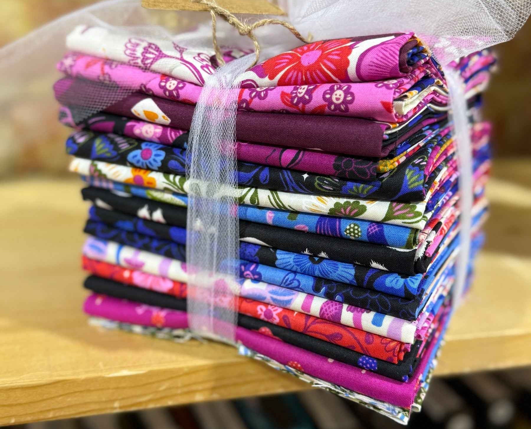 Hello Alice Fat Quarter Bundle (Store Cut)