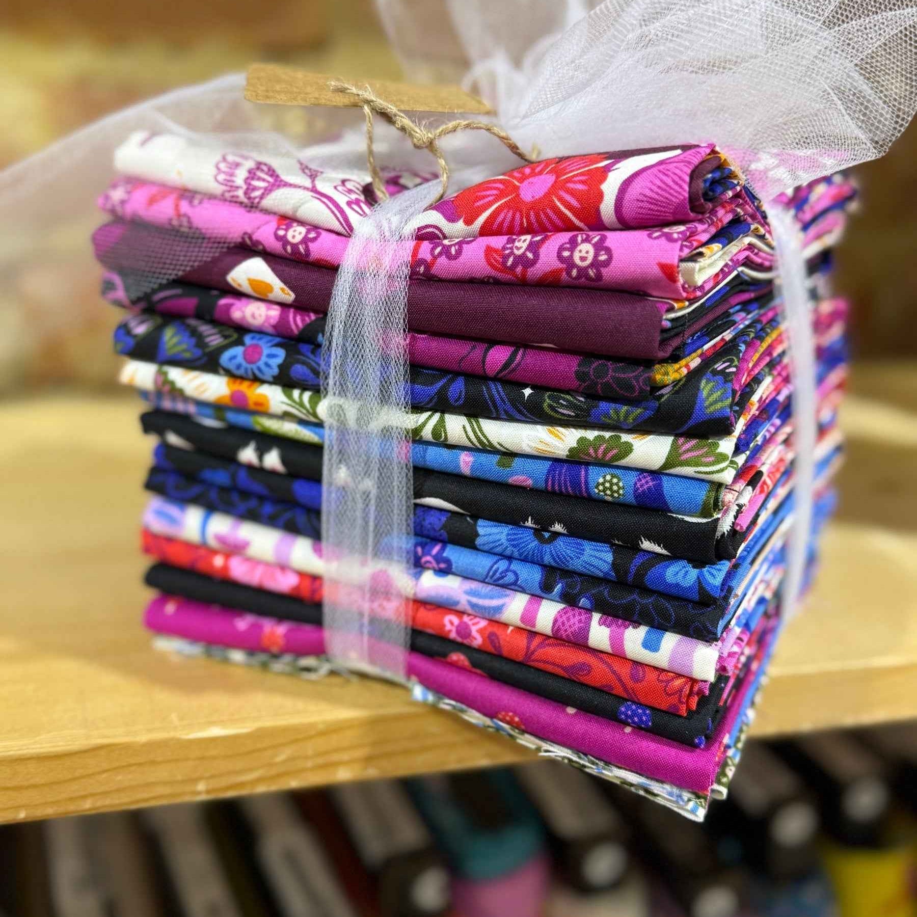 Hello Alice Fat Quarter Bundle (Store Cut)