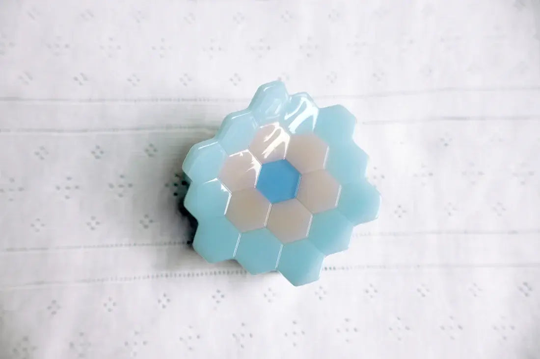 Hexie Hair Claw (Blue) - Happy Little Quilt Shop