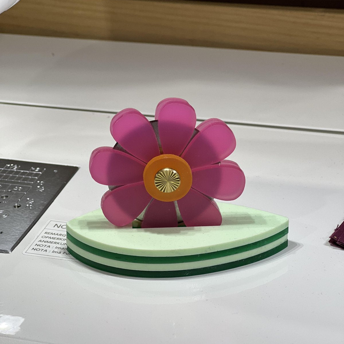 Flower Thread Cutter - Happy Little Quilt Shop