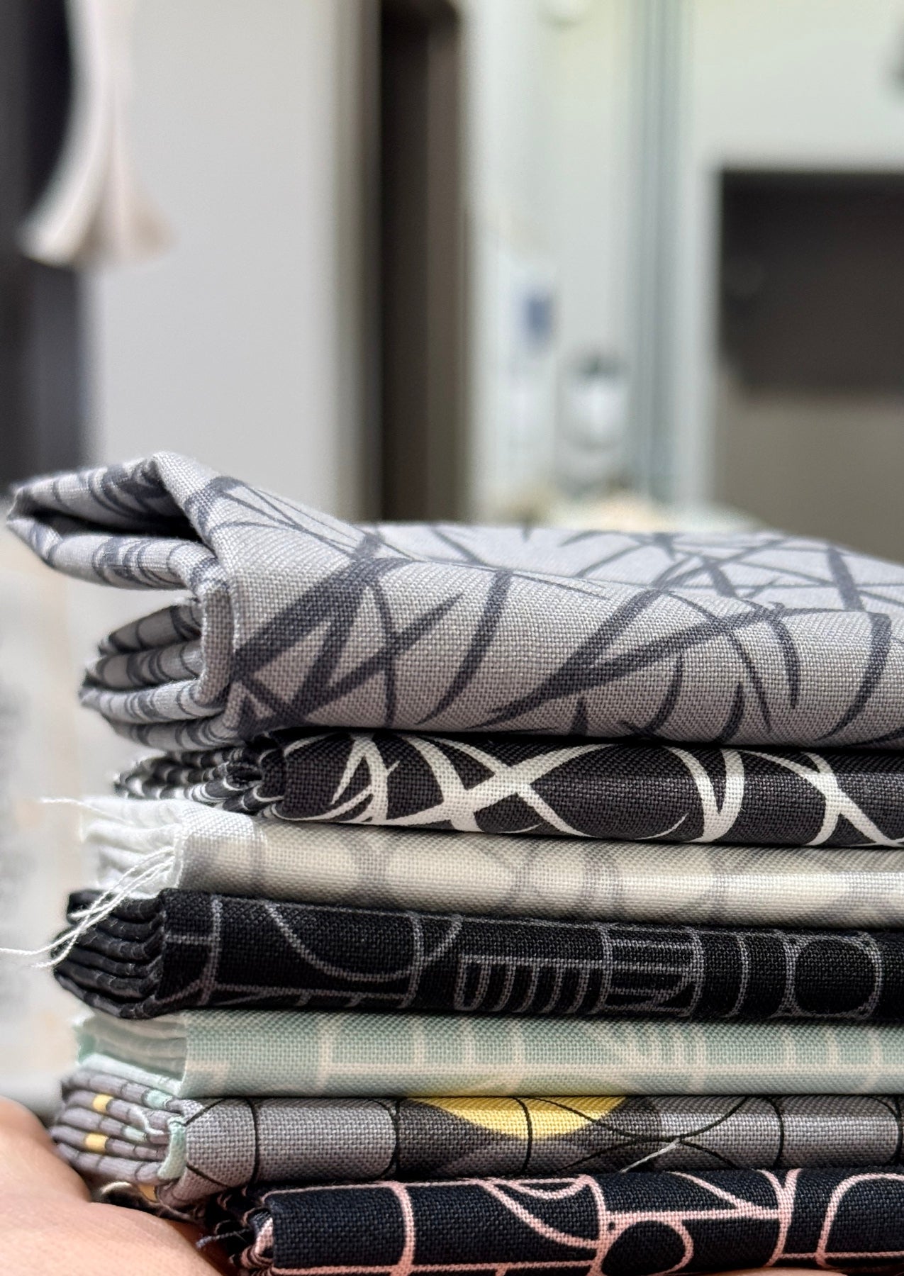 Libs Elliott Fat Eight Bundle (25 FE) - Happy Little Quilt Shop