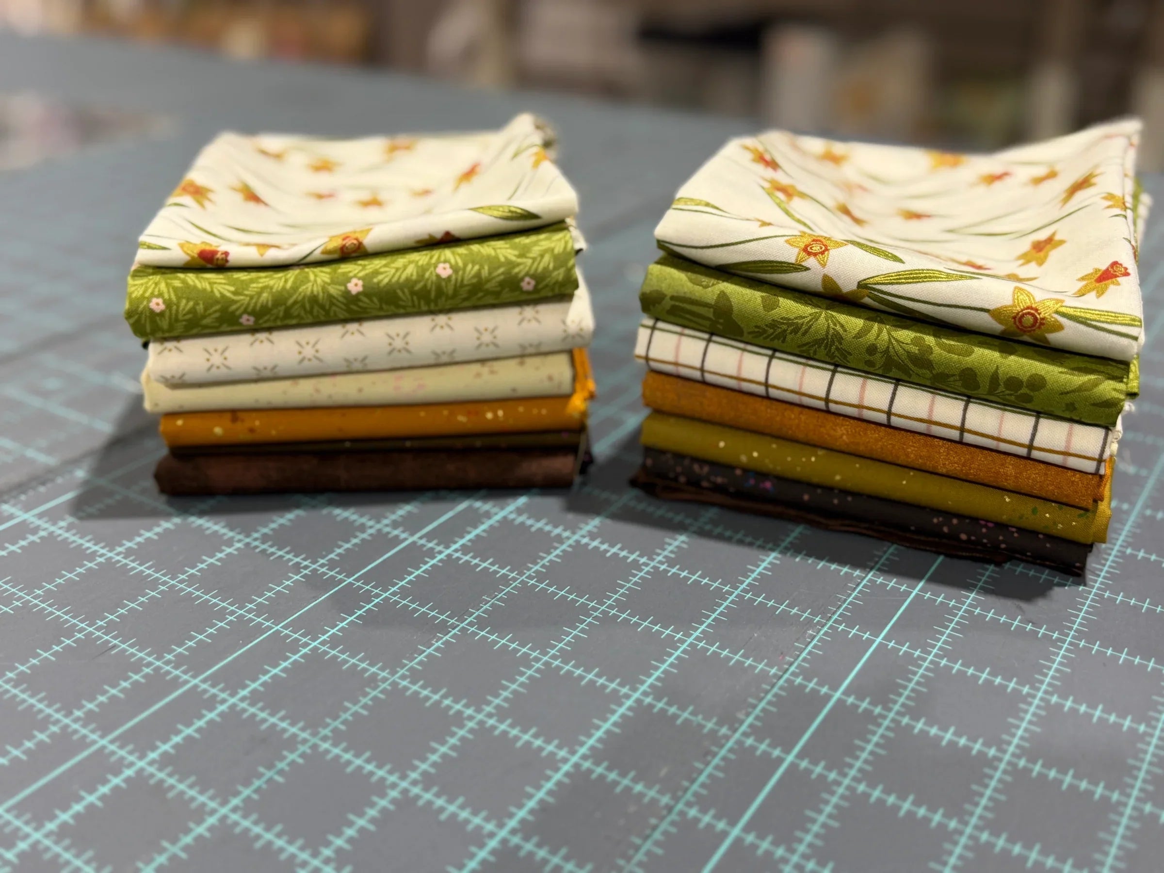 Trending Colors Fat Quarter Bundle: Earth Tones - Happy Little Quilt Shop
