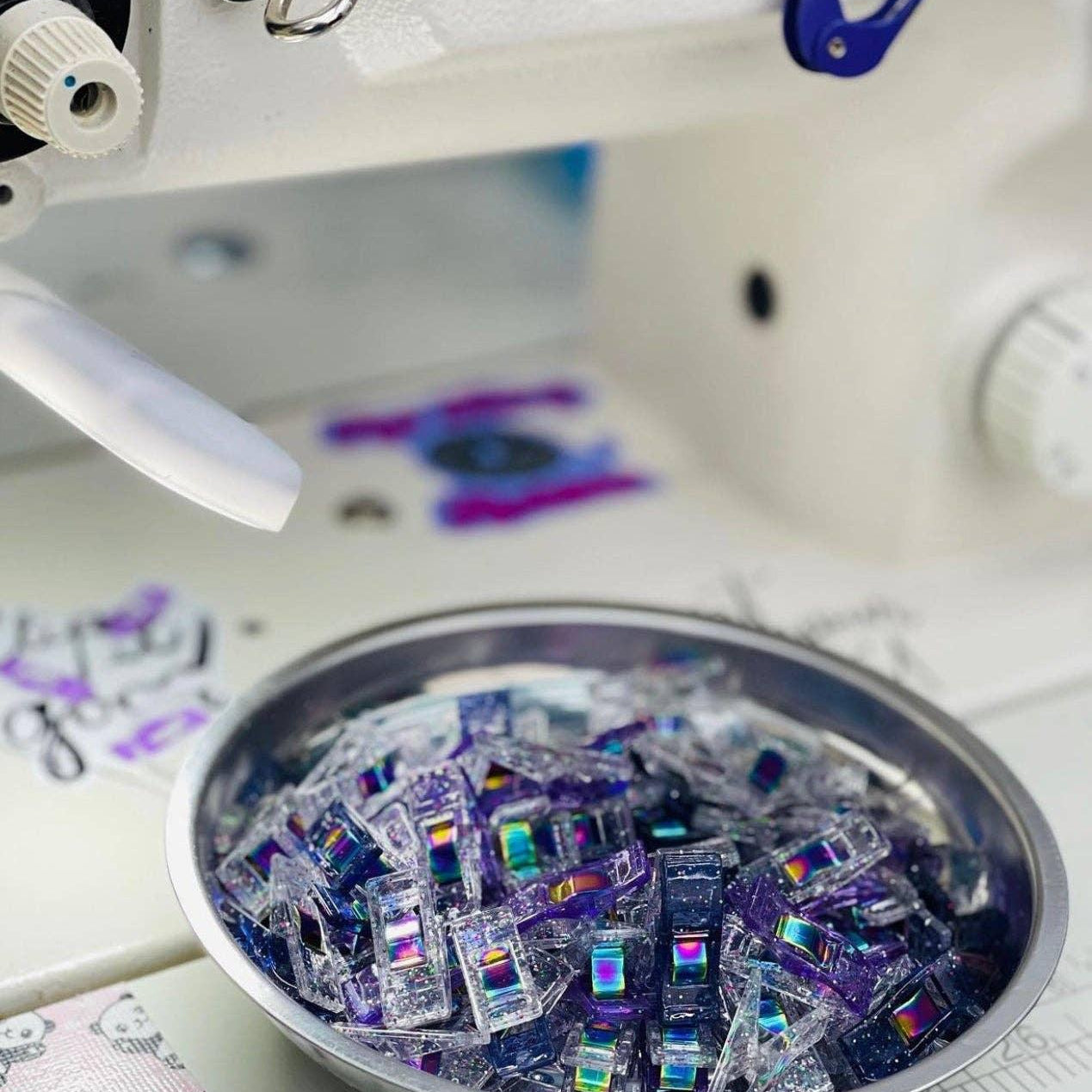 Mixed Glitter Clips - Pack of 50 - Happy Little Quilt Shop