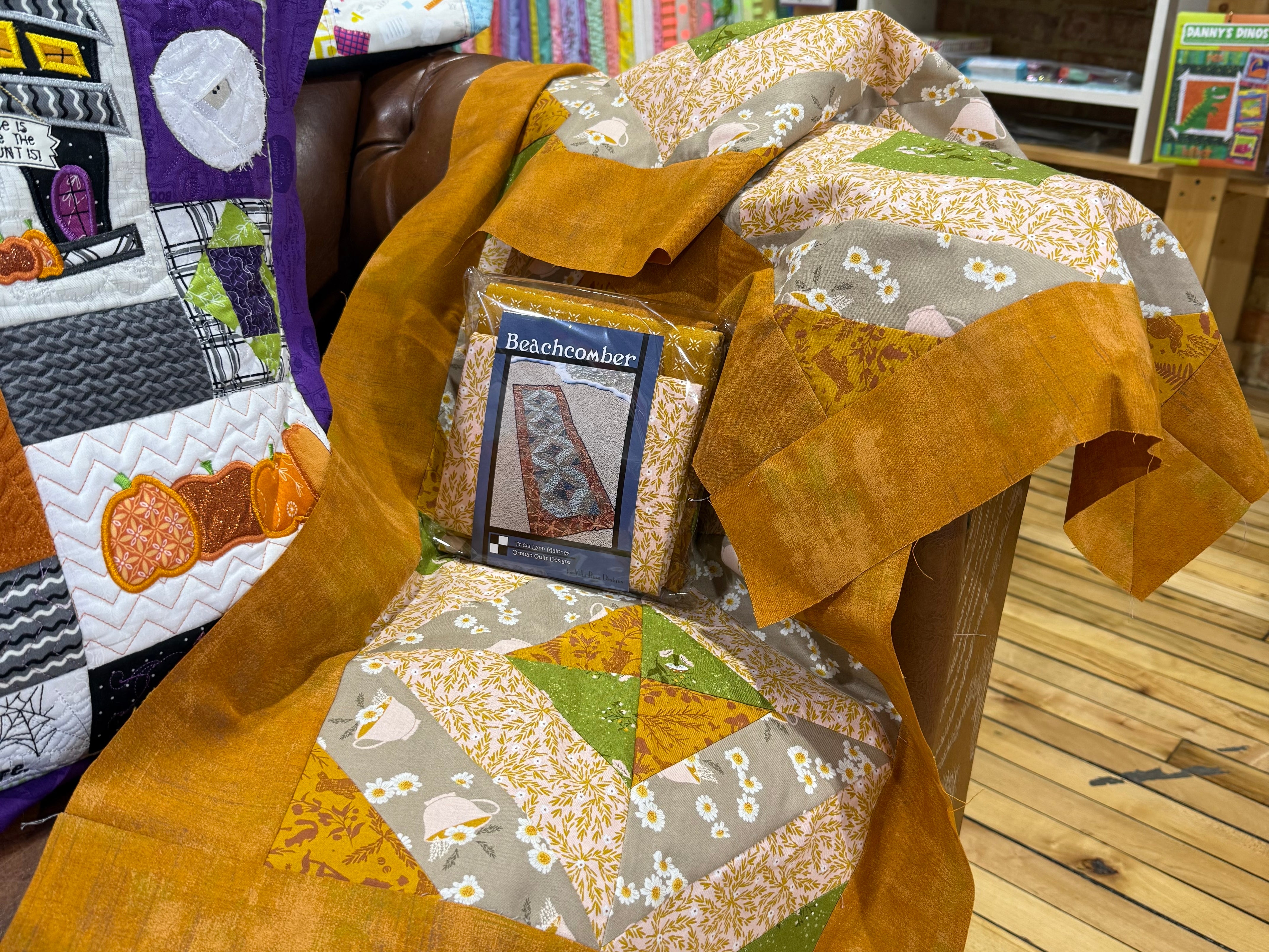 Beachcomber Table Runner Kit (Villa Rosa Pattern) - Happy Little Quilt Shop