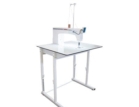 Quilt Maker Pro 18 Versa - Happy Little Quilt Shop