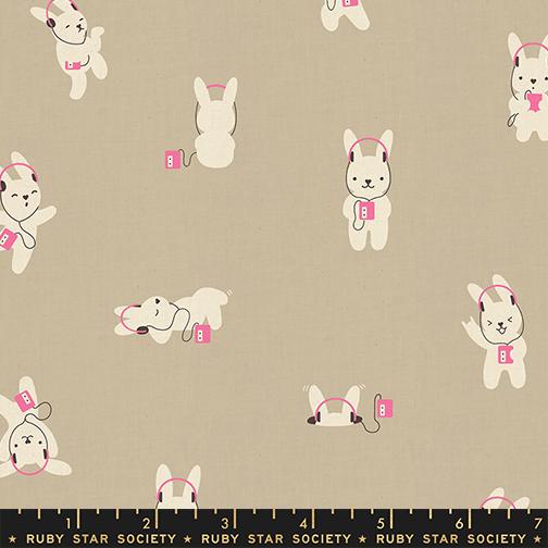 Lofi Linens Khaki RS1129 15CL Ruby Star#1 - Happy Little Quilt Shop