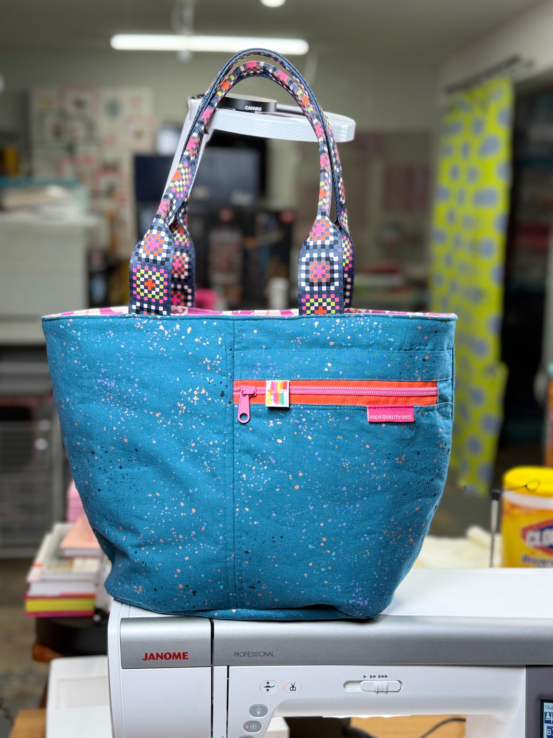 Crescent Tote - Happy Little Quilt Shop