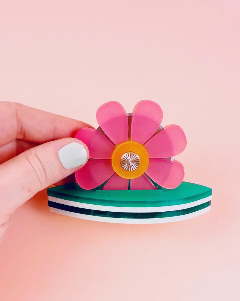 Flower Thread Cutter - Happy Little Quilt Shop