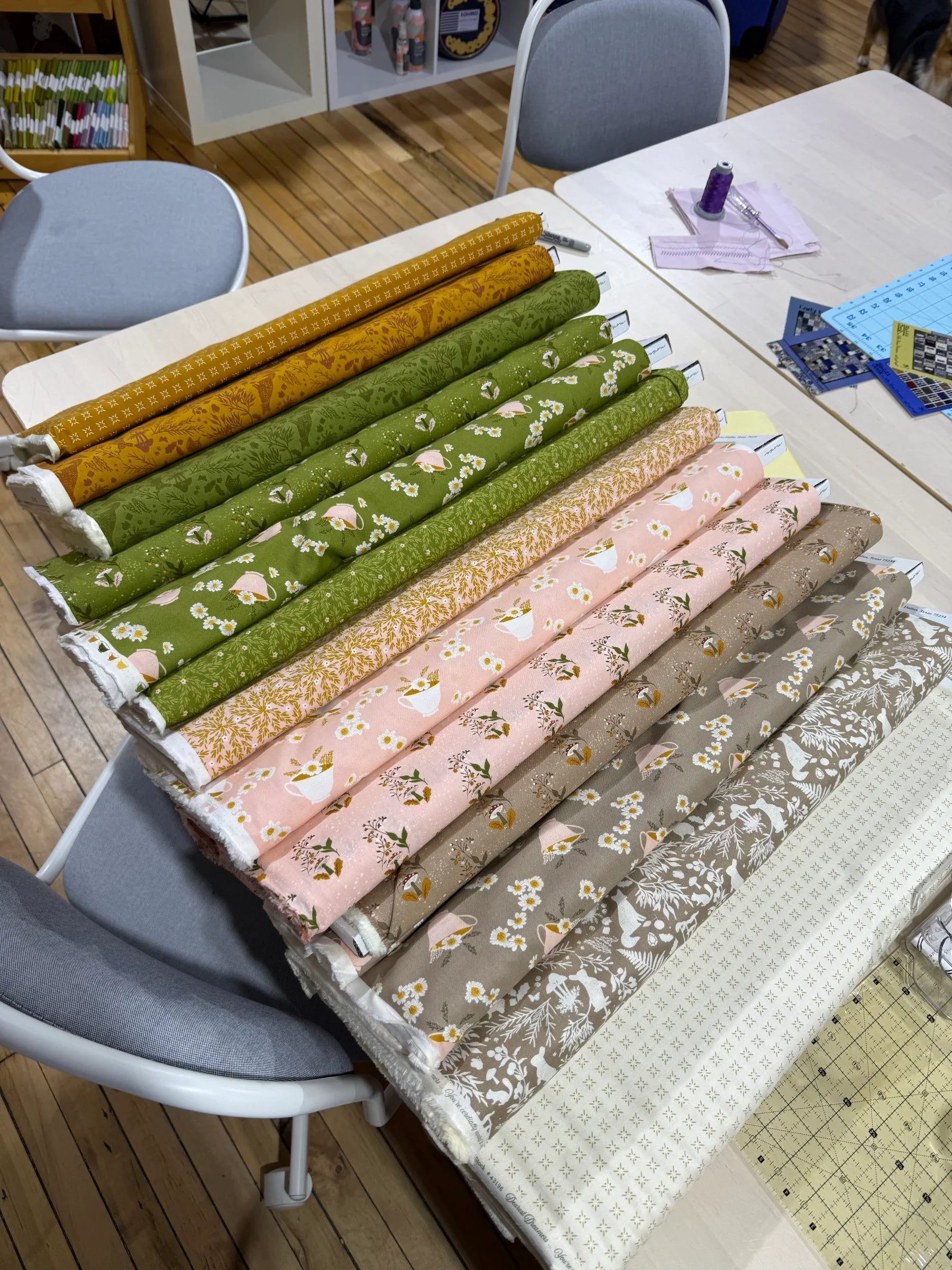 Jolene Kit - Frivolity - Happy Little Quilt Shop