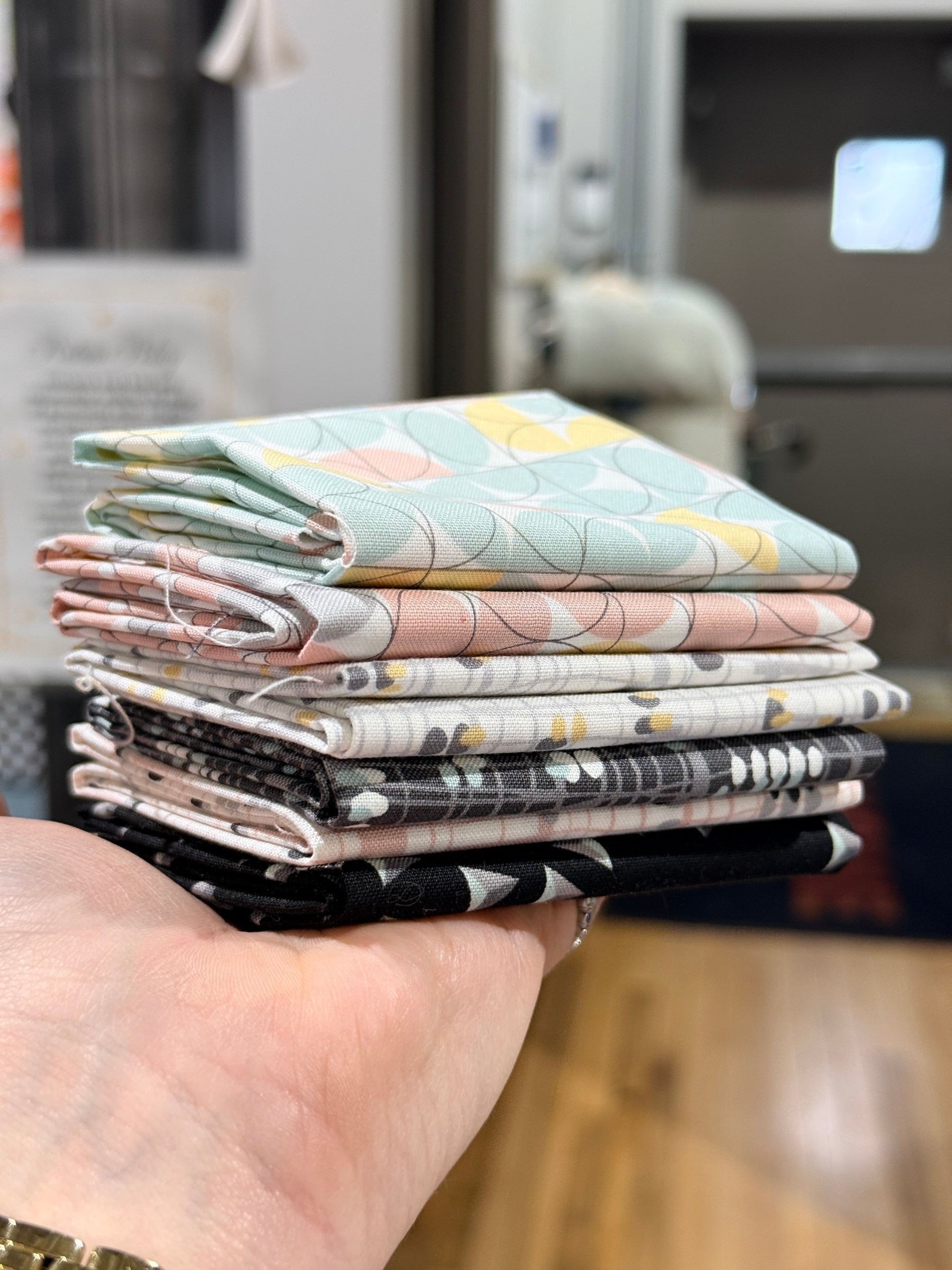 Libs Elliott Fat Eight Bundle (25 FE) - Happy Little Quilt Shop