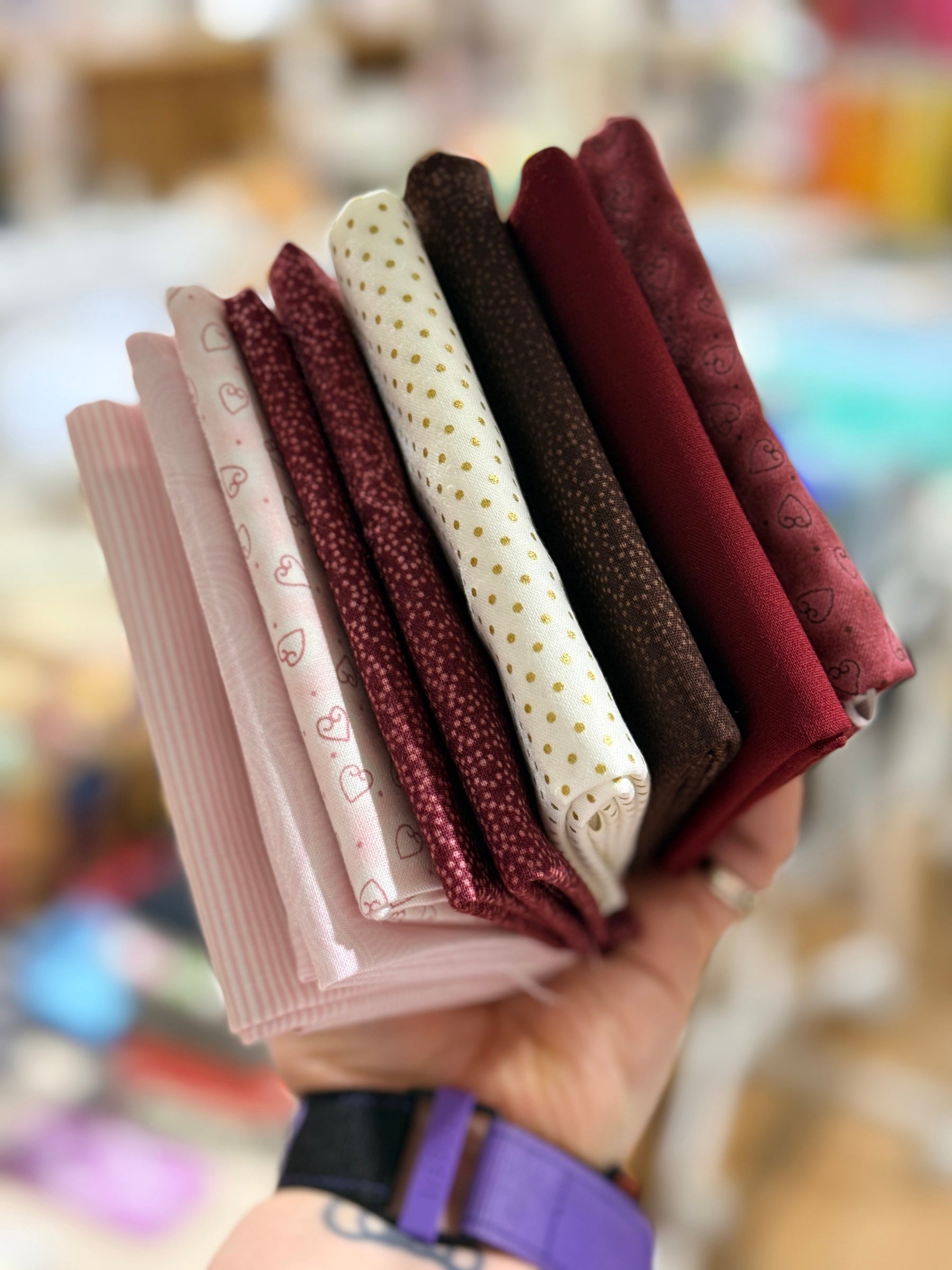 Pink and Burgundy Fat Quarter Bundle (8 Pieces) - Happy Little Quilt Shop